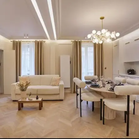 Luxurious Apart-hotel